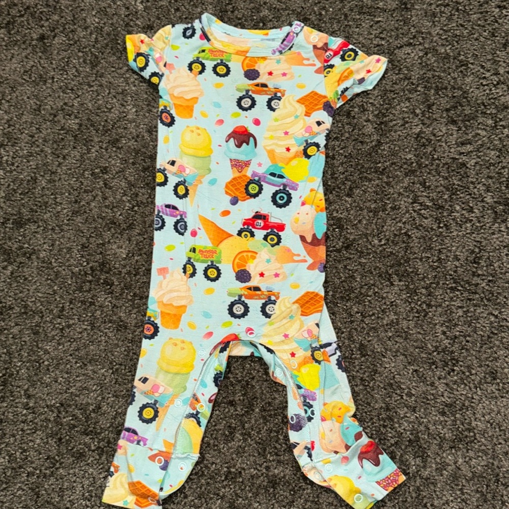 Posh Peanut Outfit
